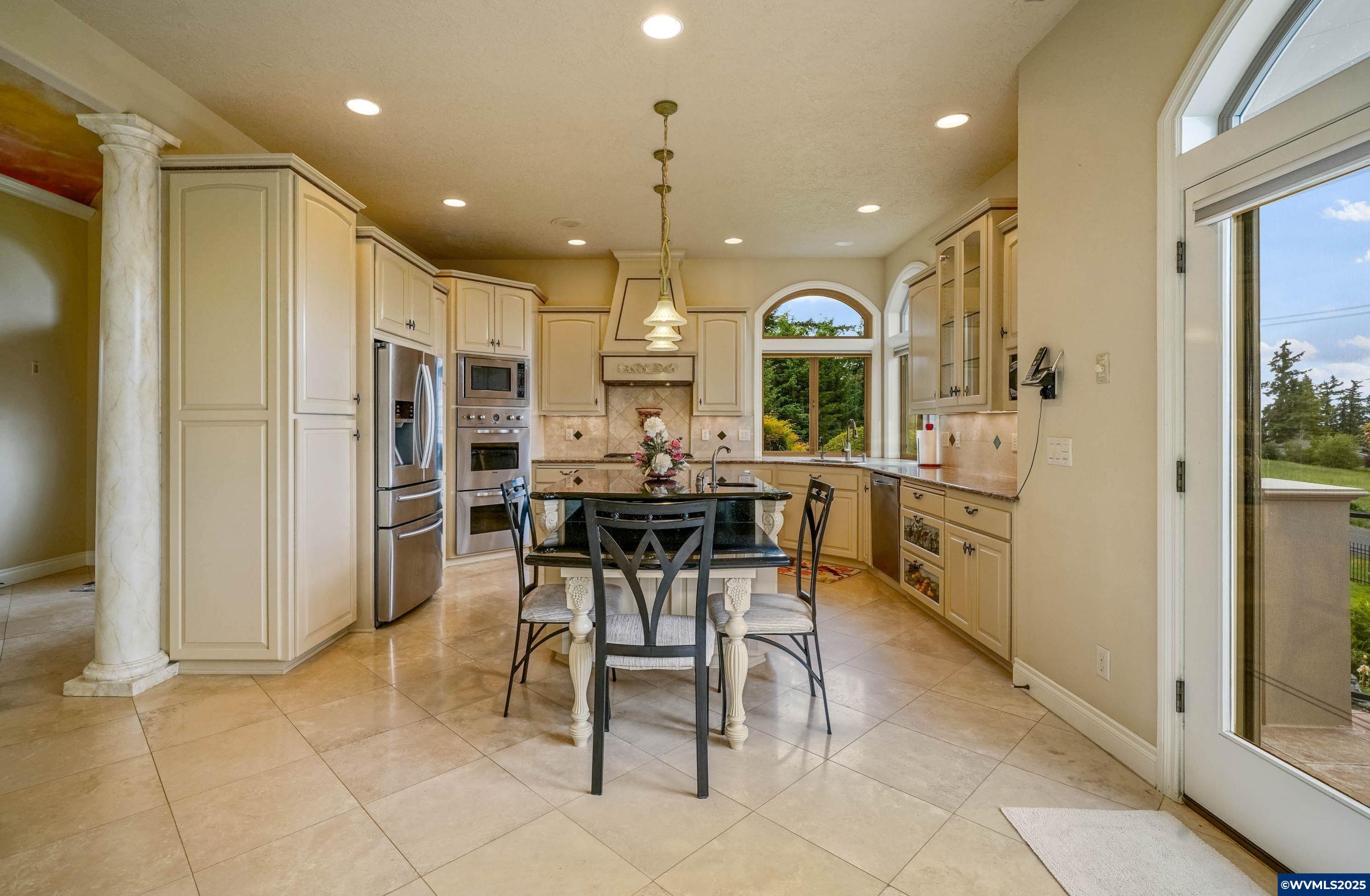 Turner, Oregon, 97392, United States, 4 Bedrooms Bedrooms, ,3 BathroomsBathrooms,Residential,For Sale,1827852