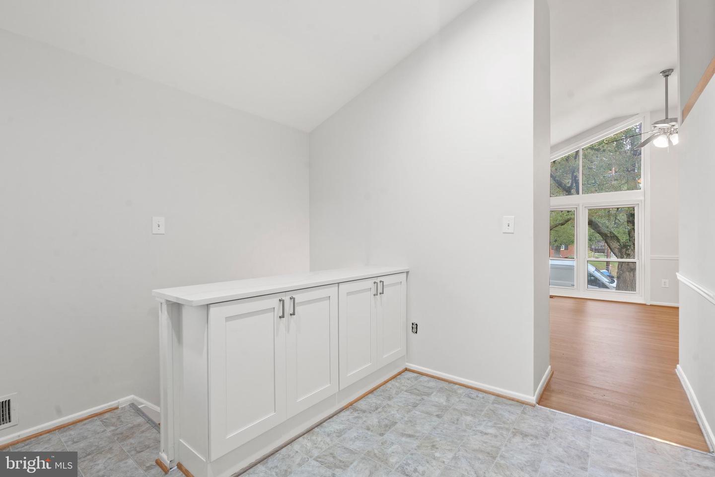 Springfield, Virginia, 22150, United States, 3 Bedrooms Bedrooms, ,2 BathroomsBathrooms,Residential,For Sale,1969546