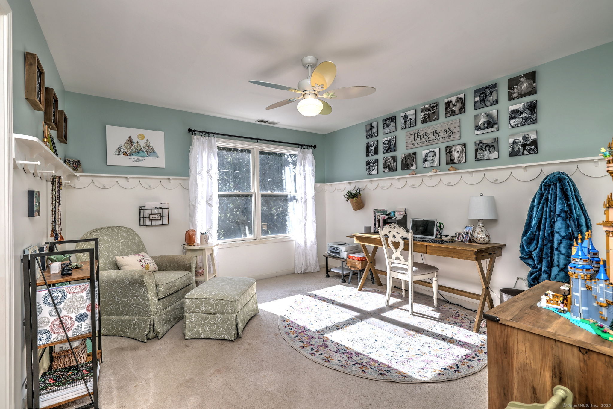 Milford, Connecticut, 06461, United States, 4 Bedrooms Bedrooms, ,3 BathroomsBathrooms,Residential,For Sale,1926096