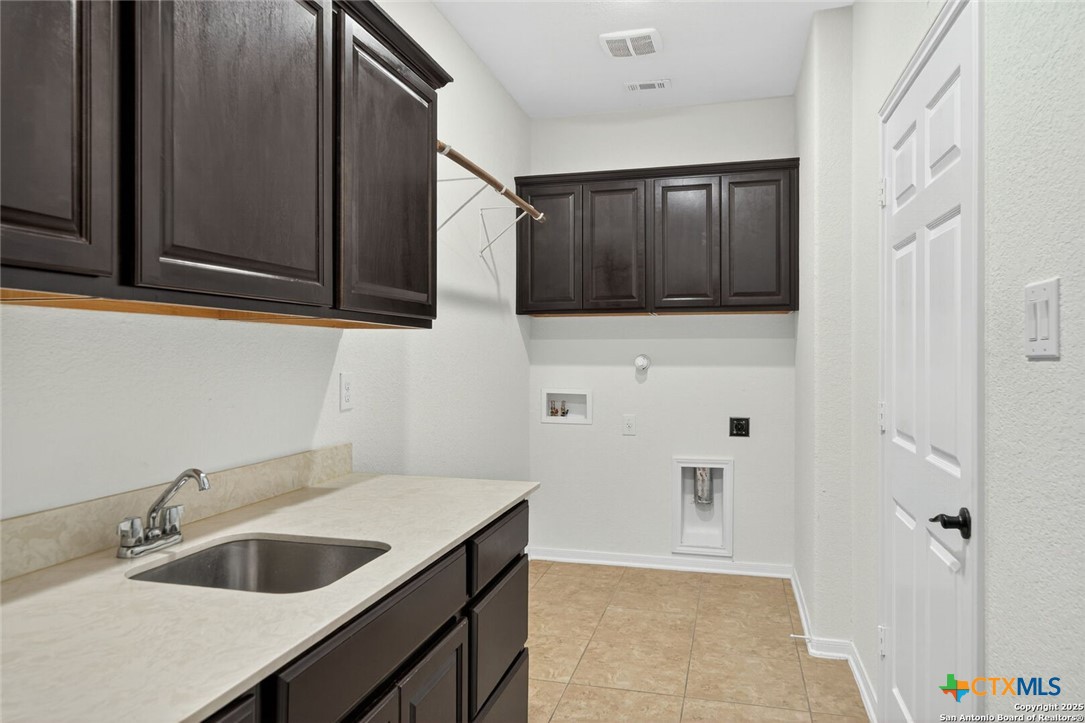 San Antonio, Texas, 78255, United States, 4 Bedrooms Bedrooms, ,3 BathroomsBathrooms,Residential,For Sale,1989721