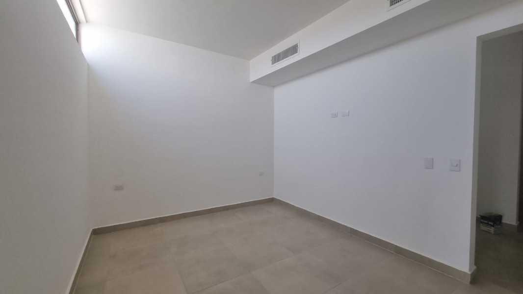 LOMAS, Torreón, Coahuila de Zaragoza, 27023, Mexico, 4 Bedrooms Bedrooms, ,3 BathroomsBathrooms,Residential,For Sale,LOMAS,1252471