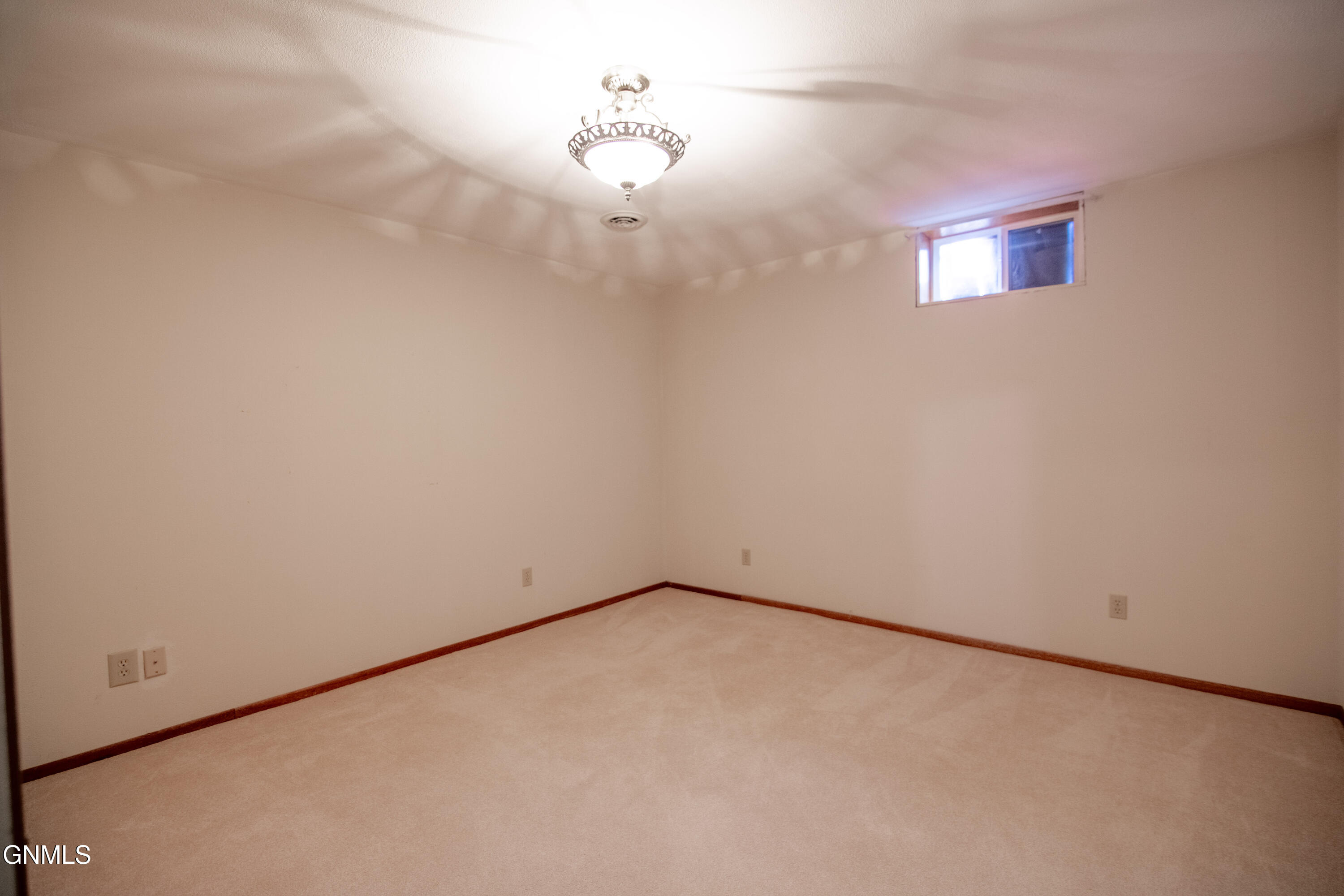 Medora, North Dakota, 58645, United States, 6 Bedrooms Bedrooms, ,1 BathroomBathrooms,Residential,For Sale,1976431