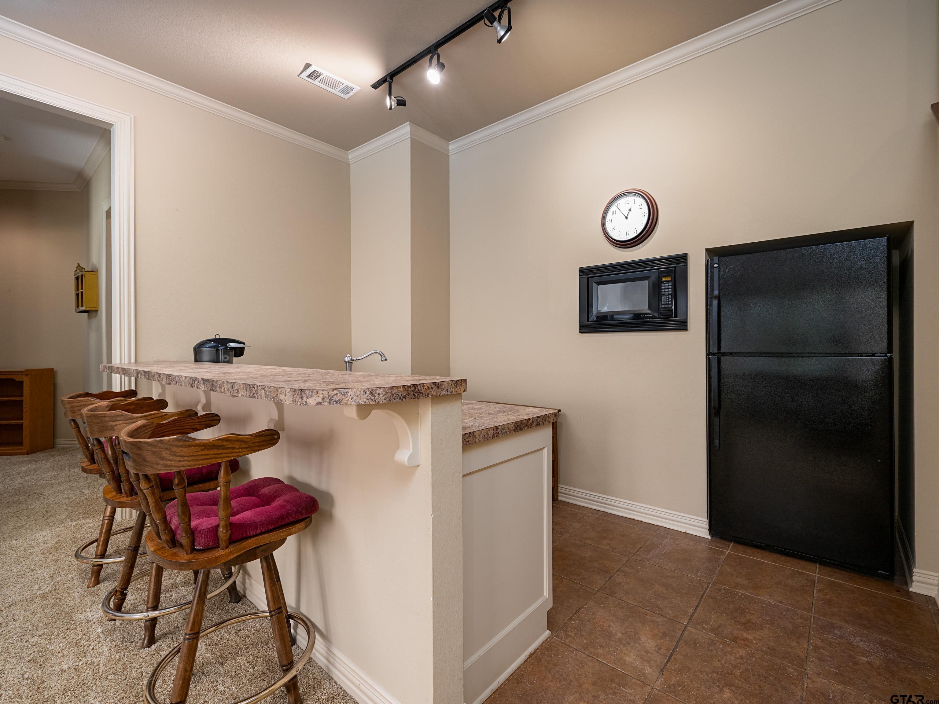 Tyler, Texas, 75703, United States, 4 Bedrooms Bedrooms, ,6 BathroomsBathrooms,Residential,For Sale,1965330