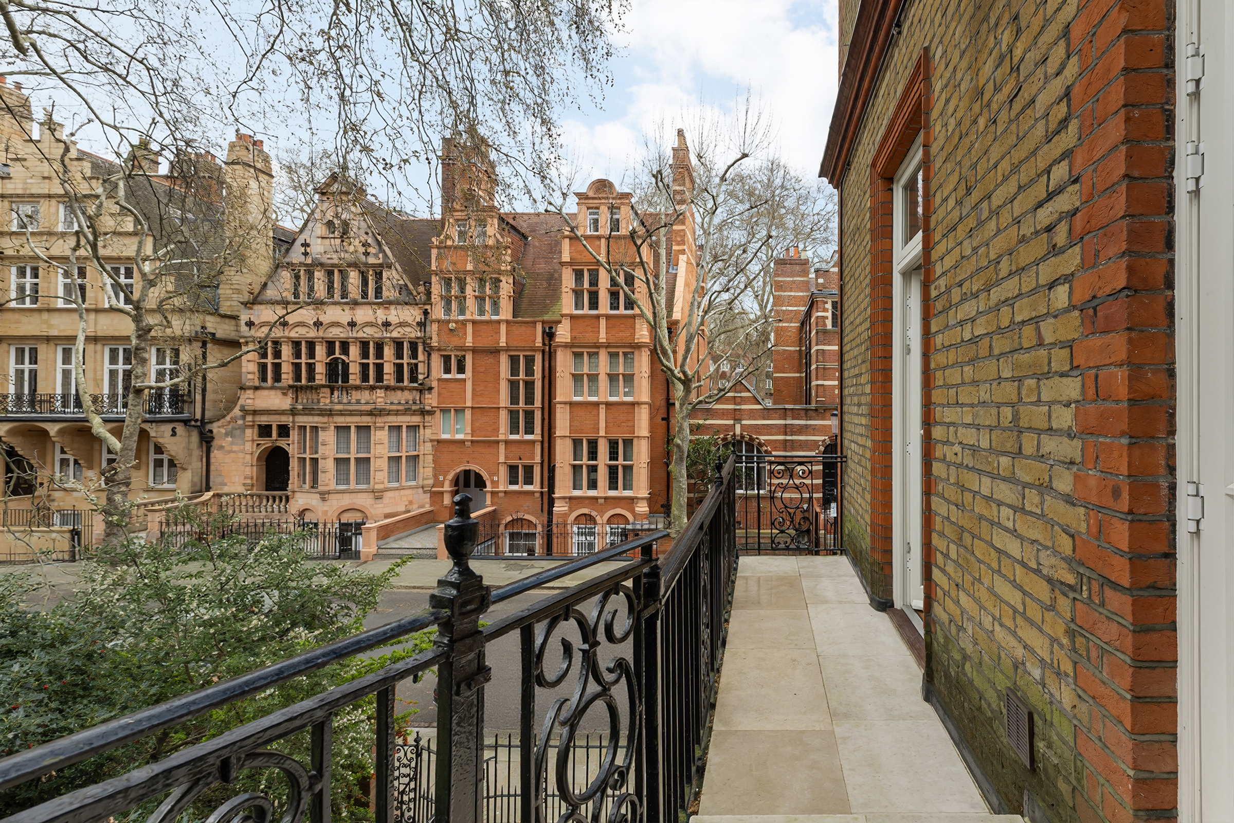  A richly layered apartment overlooking Bramham Gardens - 物件實景