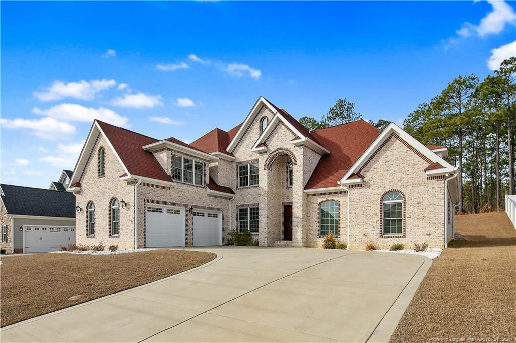 609 W Summerchase Drive, Fayetteville, North Carolina, 28311, United States, 6 Bedrooms Bedrooms, ,5 BathroomsBathrooms,Residential,For Sale,609 W Summerchase Drive,1612689