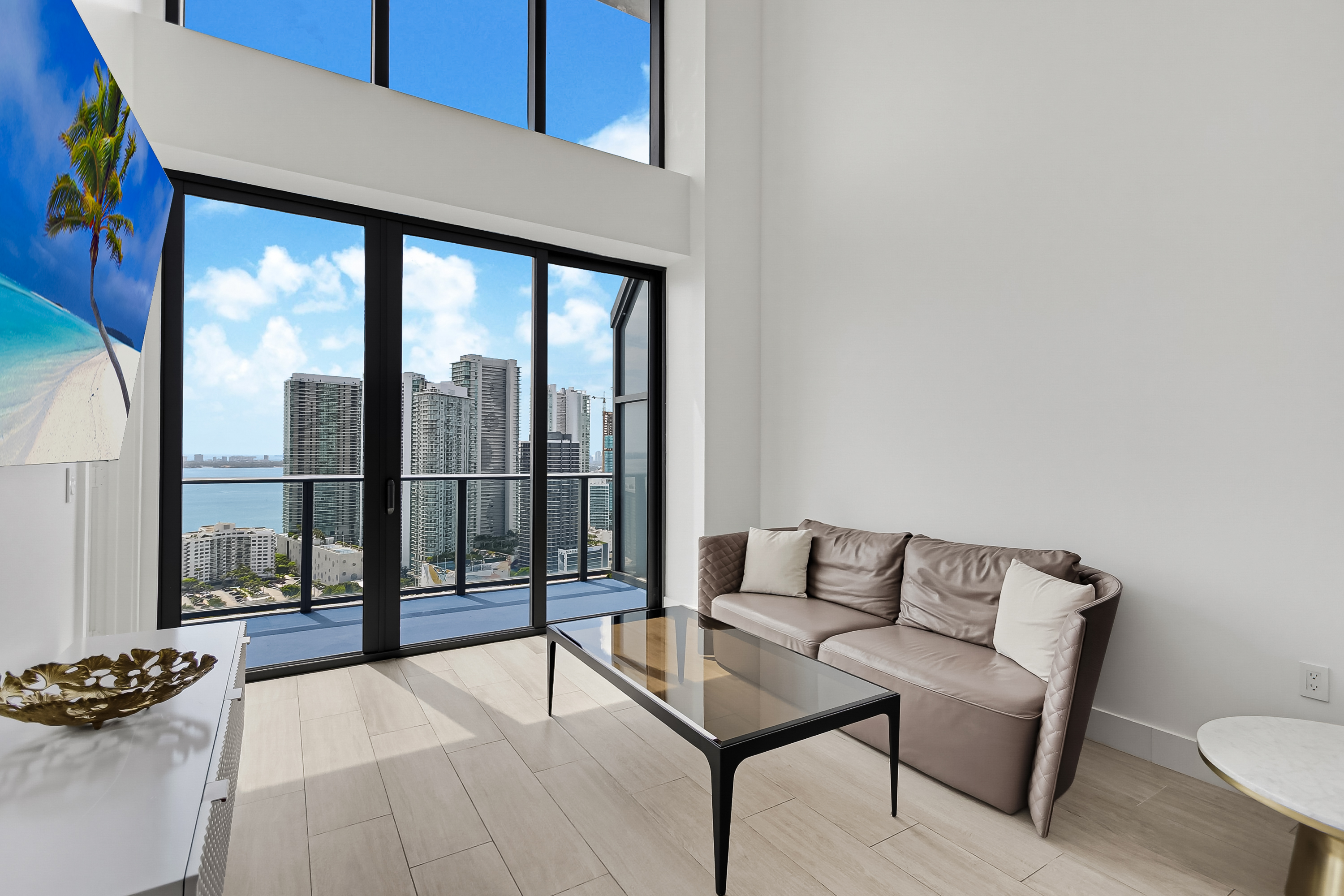  121 NE 34th St, Miami, FL, 33137 - 物件實景