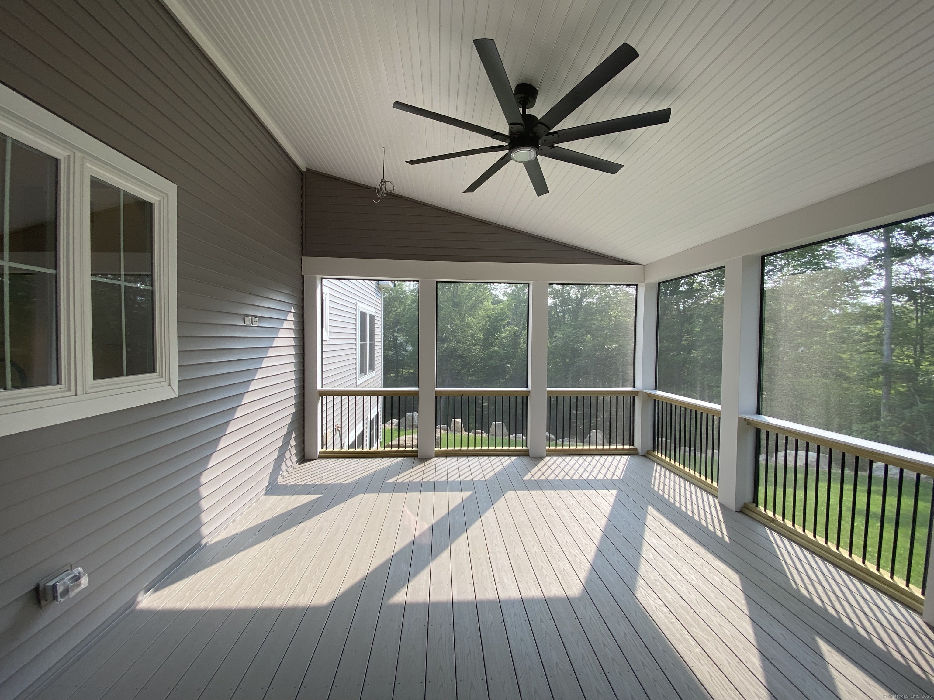 Southbury, Connecticut, 06488, United States, 4 Bedrooms Bedrooms, ,3 BathroomsBathrooms,Residential,For Sale,1941741