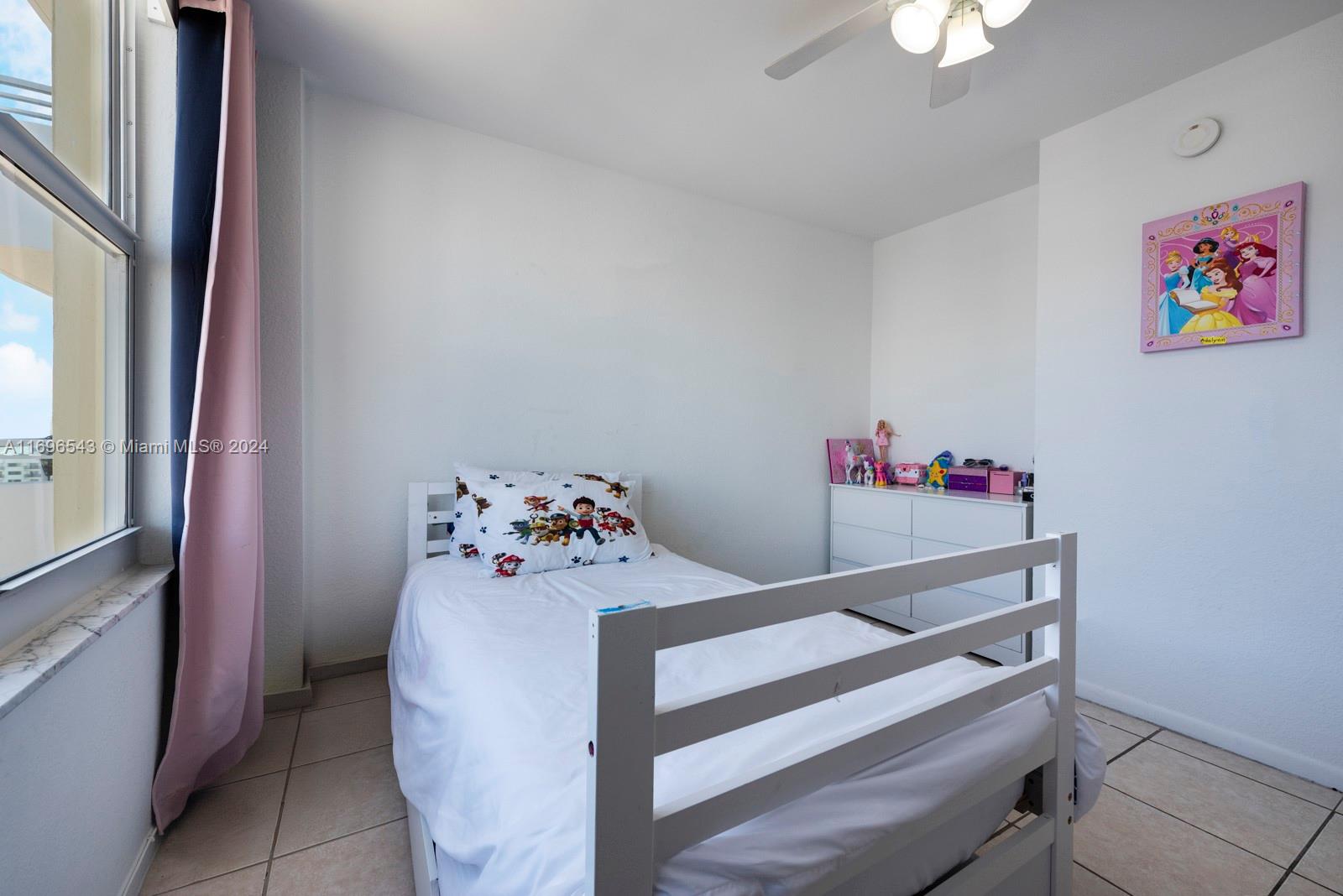 Miami Beach, Florida, 33140, United States, 2 Bedrooms Bedrooms, ,2 BathroomsBathrooms,Residential,For Sale,1712479