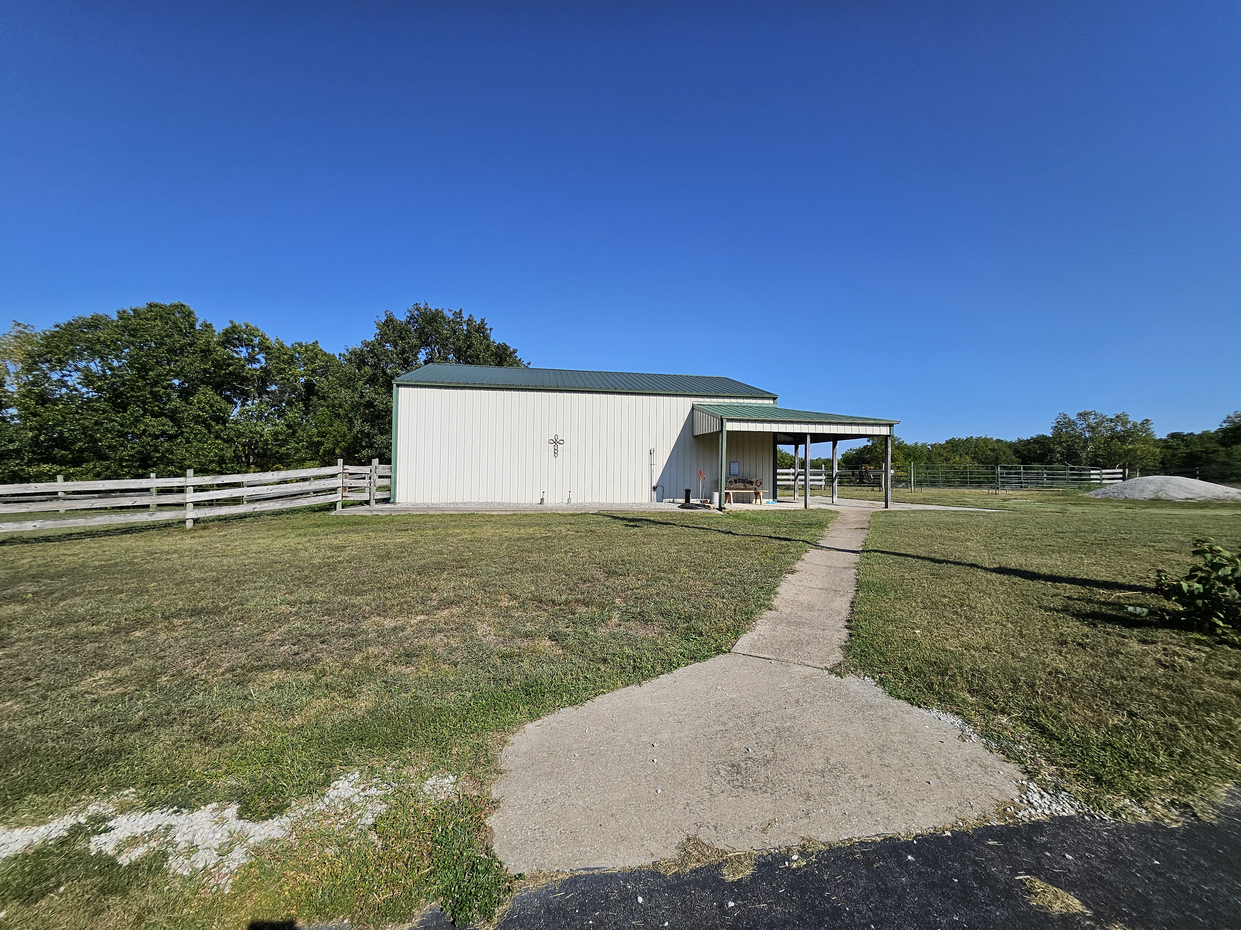 Aurora, Missouri, 65605, United States, 4 Bedrooms Bedrooms, ,2 BathroomsBathrooms,Residential,For Sale,1984470