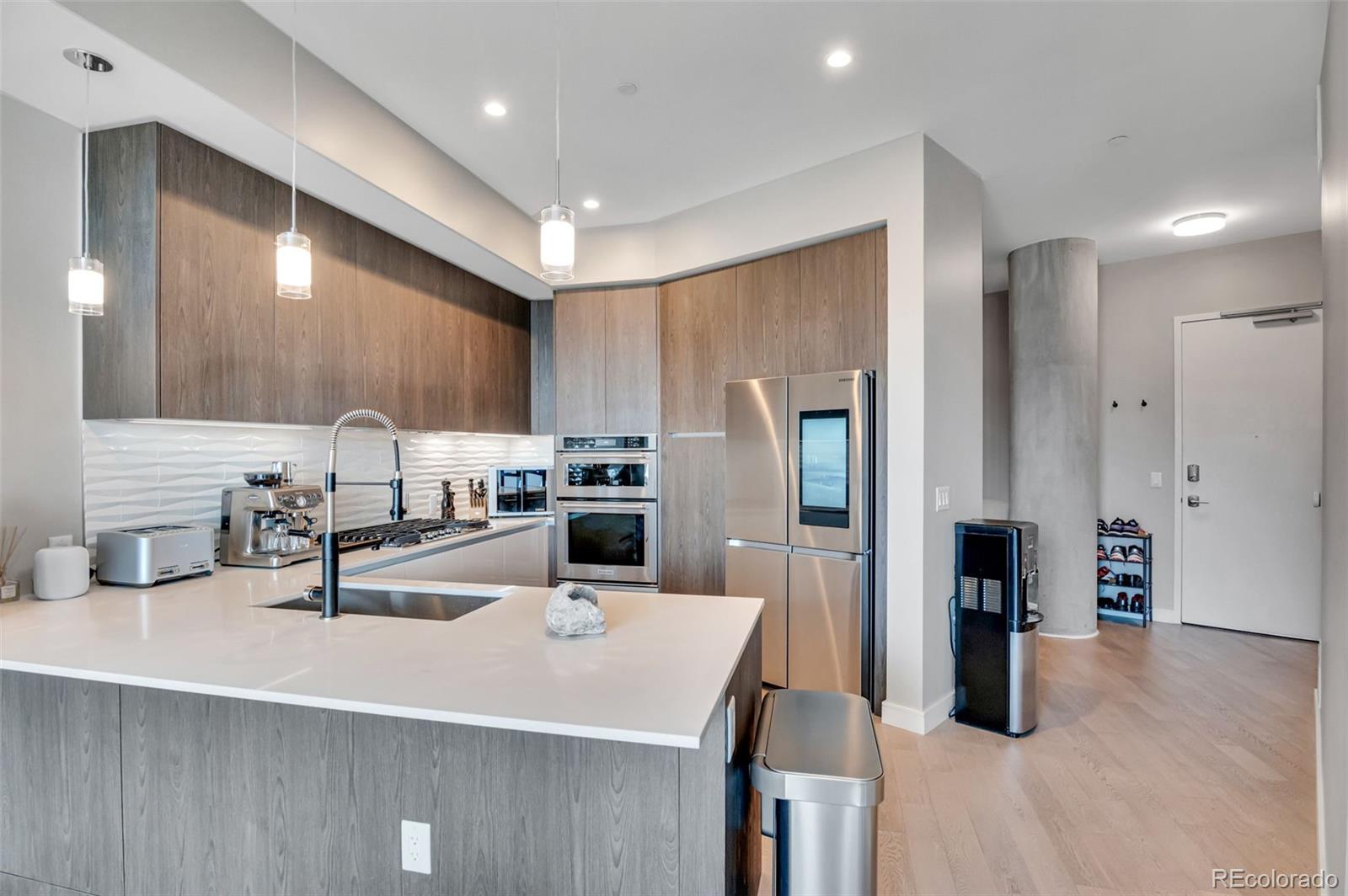 Denver, Colorado, 80204, United States, 1 Bedroom Bedrooms, ,2 BathroomsBathrooms,Residential,For Sale,1983701