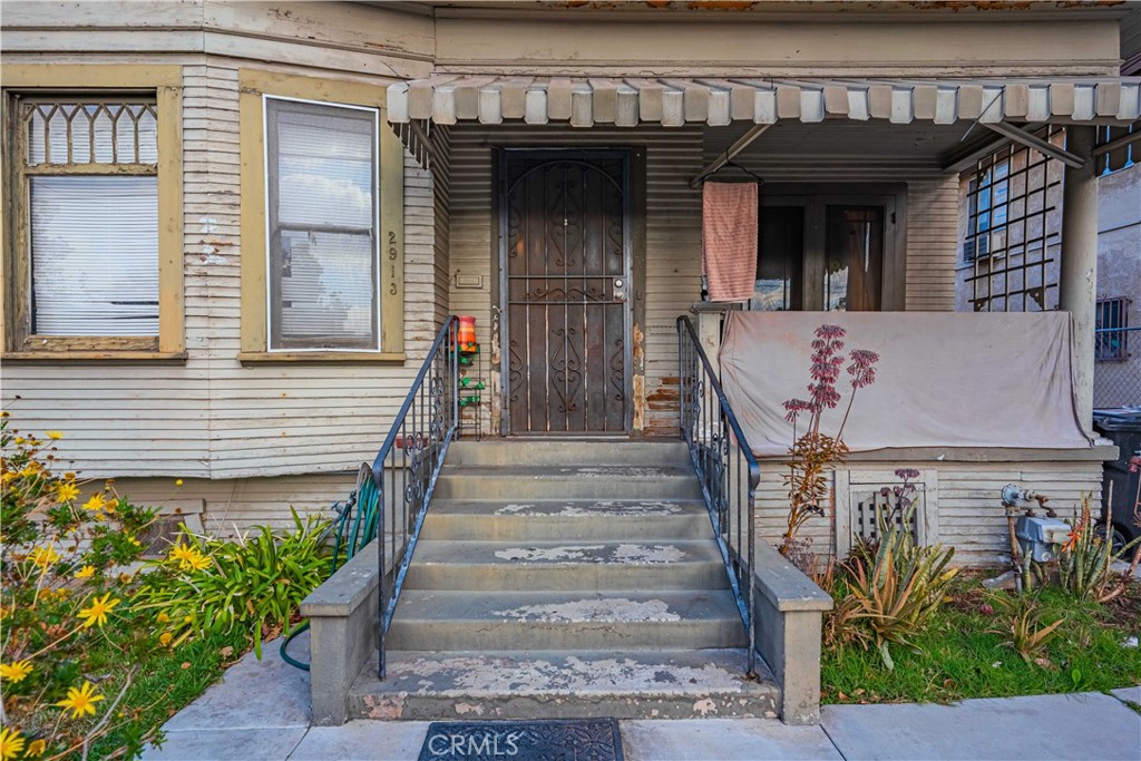 Los Angeles, California, 90031, United States, 4 Bedrooms Bedrooms, ,2 BathroomsBathrooms,Residential,For Sale,1794172