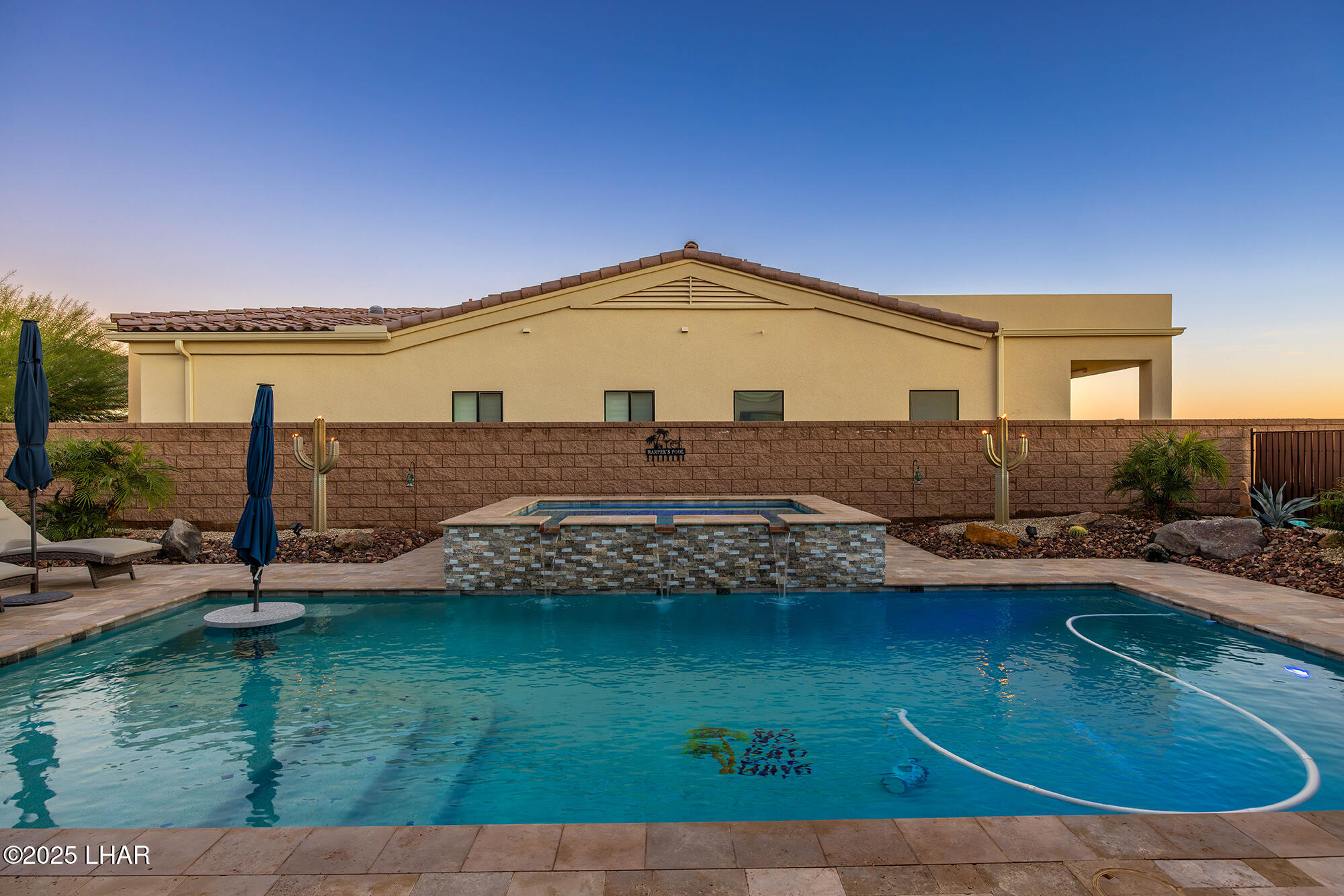 Lake Havasu City, Arizona, 86406, United States, 3 Bedrooms Bedrooms, ,1 BathroomBathrooms,Residential,For Sale,1998325