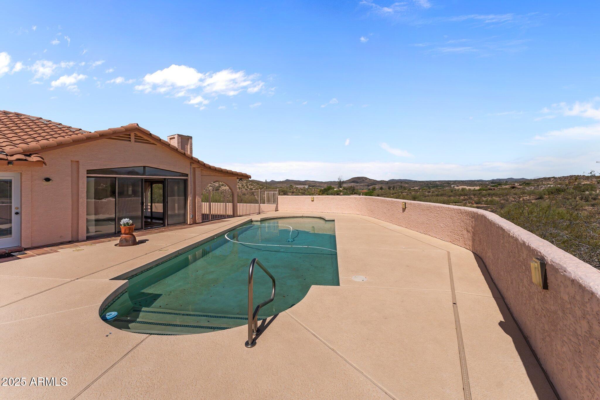 Wickenburg, Arizona, 85390, United States, 3 Bedrooms Bedrooms, ,3 BathroomsBathrooms,Residential,For Sale,1915938