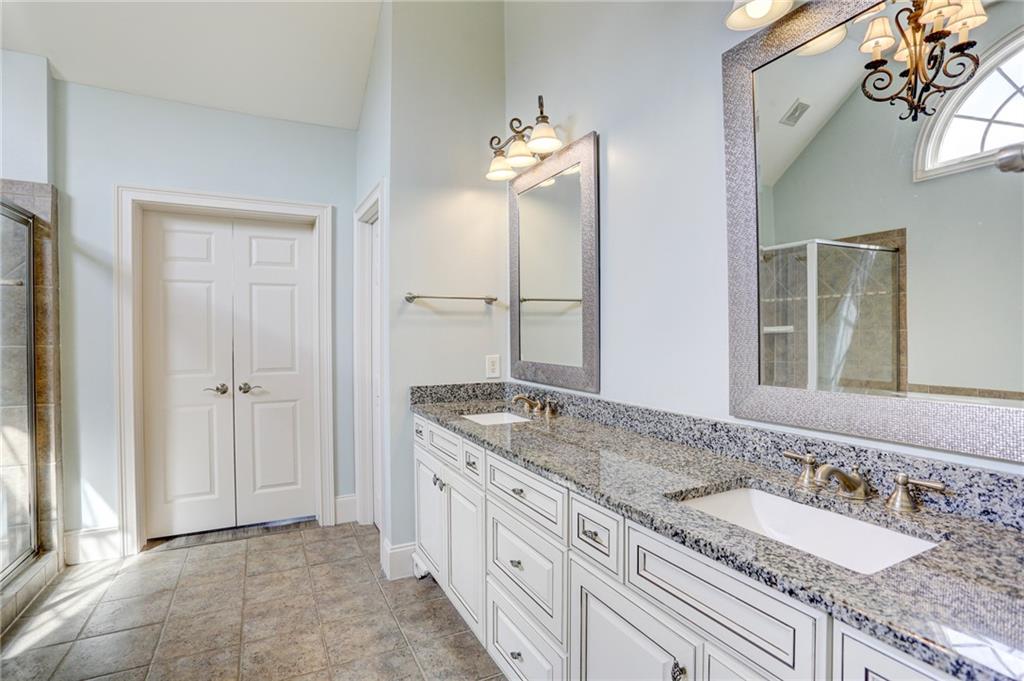 Suwanee, Georgia, 30024, United States, 5 Bedrooms Bedrooms, ,5 BathroomsBathrooms,Residential,For Sale,2025852