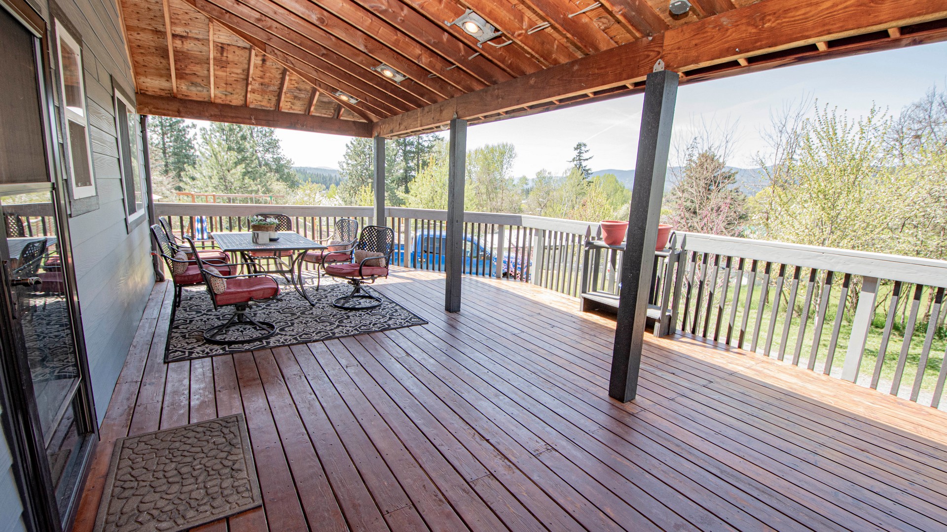 Bonners Ferry, Idaho, 83805, United States, 4 Bedrooms Bedrooms, ,4 BathroomsBathrooms,Residential,For Sale,1920426