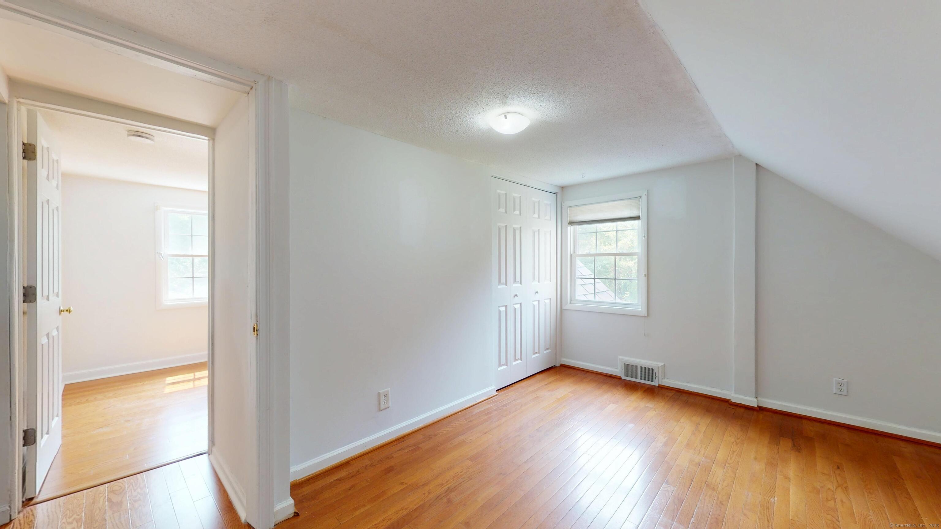 West Hartford, Connecticut, 06107, United States, 5 Bedrooms Bedrooms, ,3 BathroomsBathrooms,Residential,For Sale,1876446