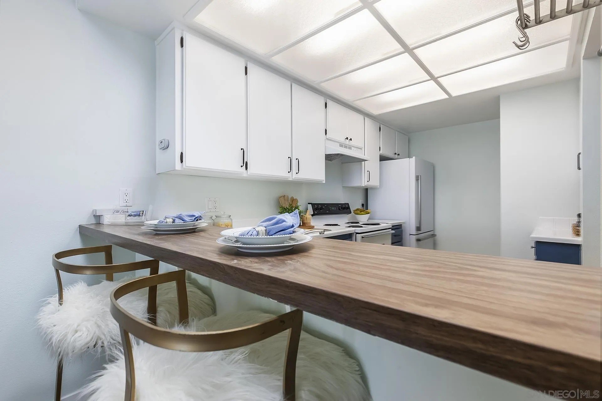 San Diego, California, 92110, United States, 1 Bedroom Bedrooms, ,1 BathroomBathrooms,Residential,For Sale,1970133