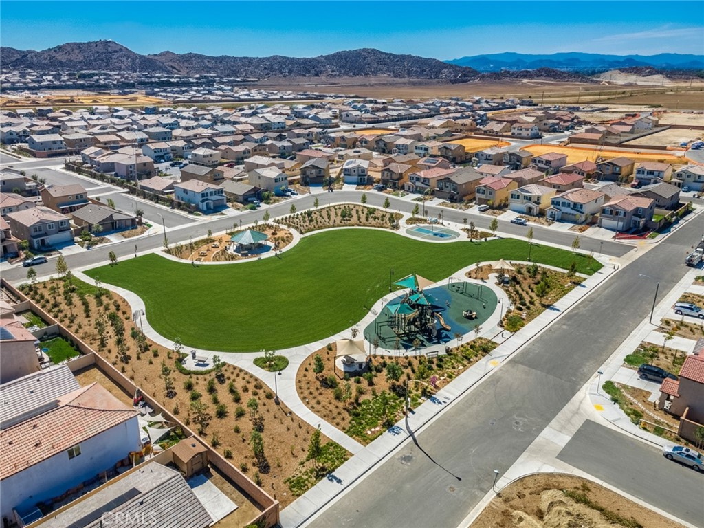 Winchester, California, 92596, United States, 5 Bedrooms Bedrooms, ,3 BathroomsBathrooms,Residential,For Sale,1986511