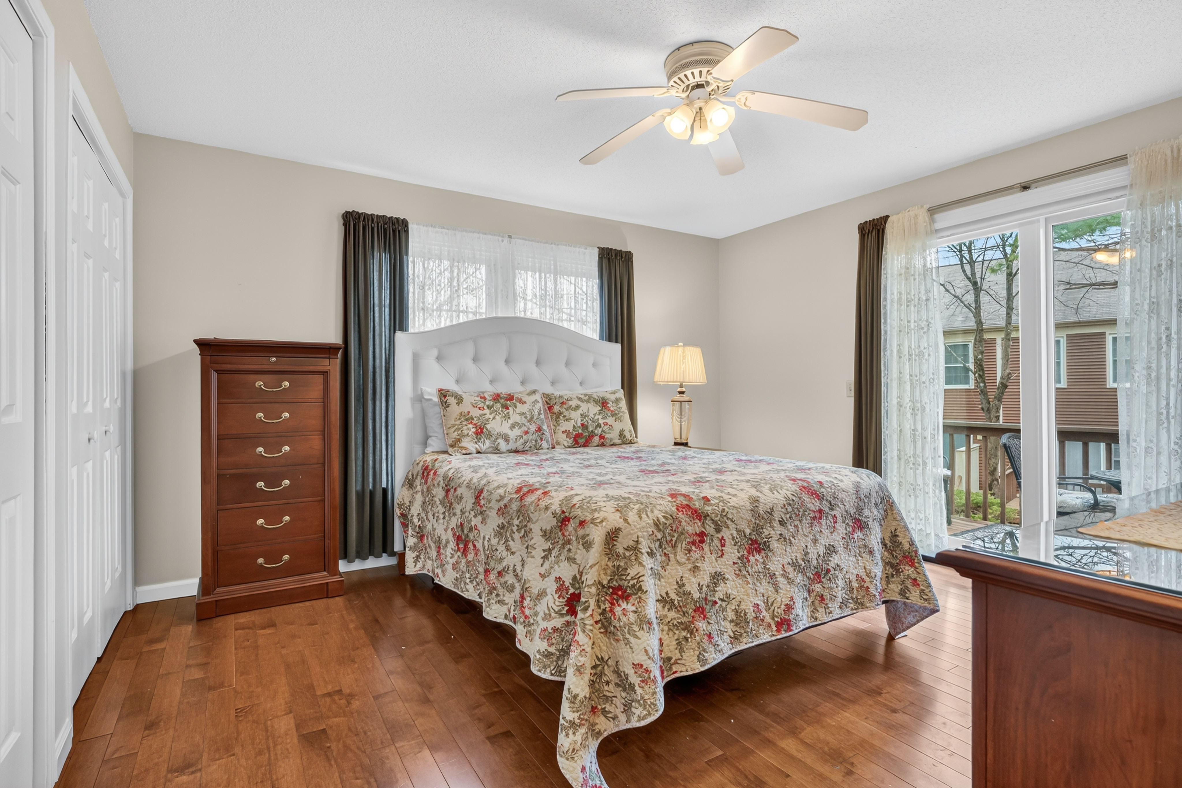  135 Foxbridge Village Road - 物件實景