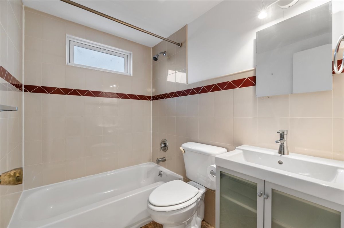 Massapequa, New York, 11758, United States, 5 Bedrooms Bedrooms, ,2 BathroomsBathrooms,Residential,For Sale,1930623