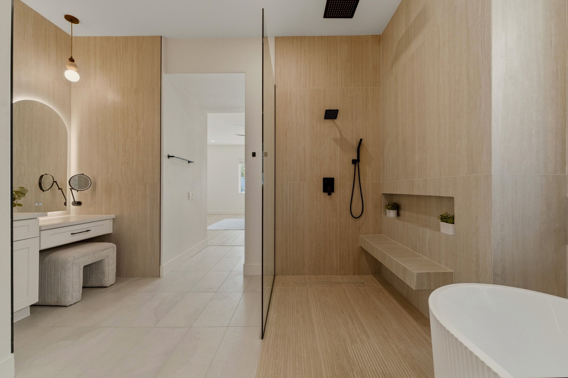  Fully Reimagined Single Story with Pool and Spa in Summerlin West - 物件實景