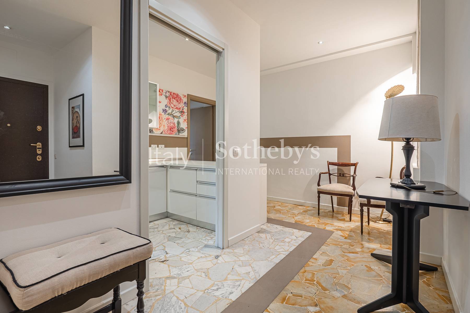  Renovated apartment with terrace in the heart of Milan - 物件實景