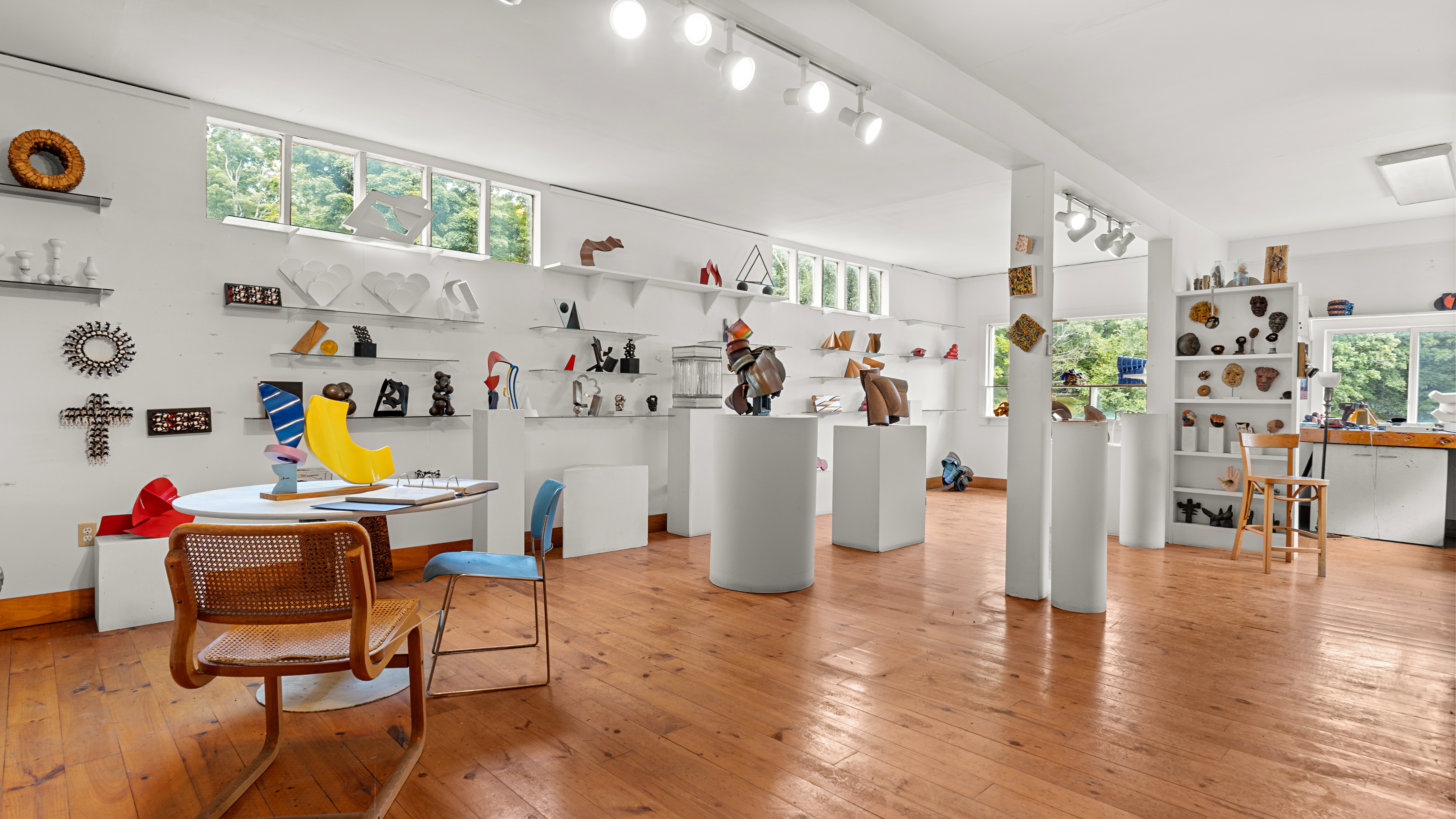  112-Acre Historic Artist