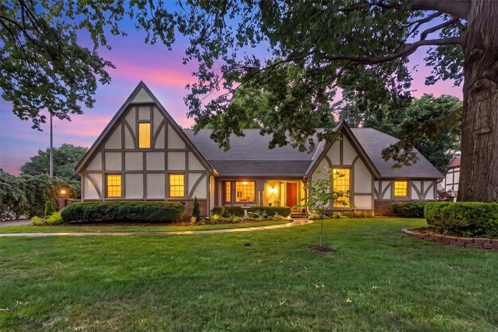 101st Ter, Leawood, KS 66206