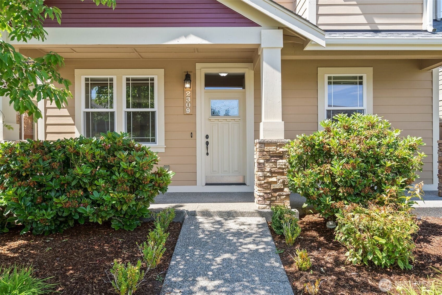 Puyallup, Washington, 98374, United States, 3 Bedrooms Bedrooms, ,3 BathroomsBathrooms,Residential,For Sale,1885383