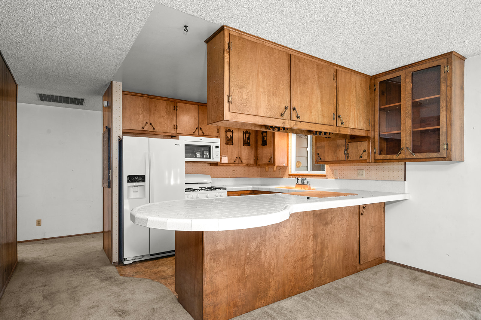 Big Bear City, California, 92314, United States, 4 Bedrooms Bedrooms, ,3 BathroomsBathrooms,Residential,For Sale,2000367