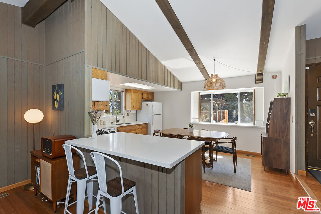 Big Bear City, California, 92314, United States, 3 Bedrooms Bedrooms, ,2 BathroomsBathrooms,Residential,For Sale,1766827