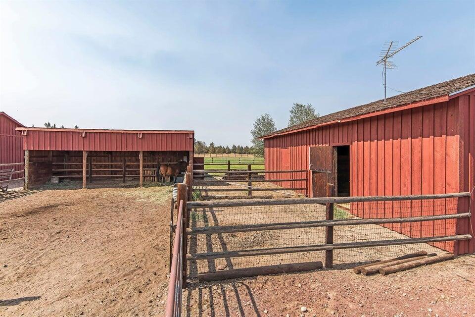 Sisters, Oregon, 97759, United States, 3 Bedrooms Bedrooms, ,3 BathroomsBathrooms,Residential,For Sale,1917351