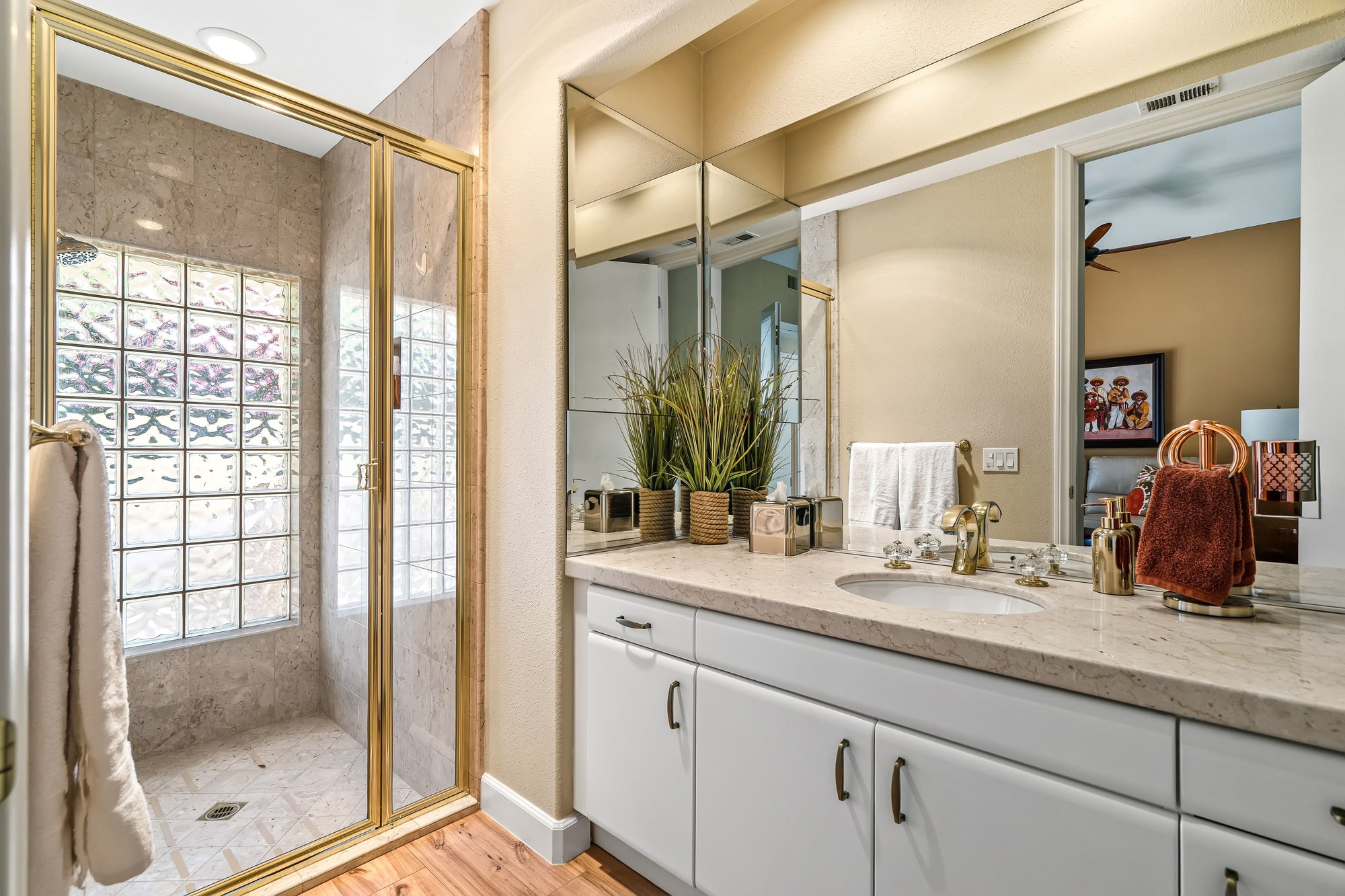  where  desert light meets the water’s edge - 物件實景