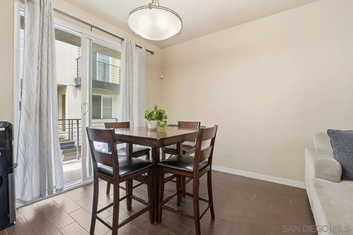 San Diego, California, 92120, United States, 3 Bedrooms Bedrooms, ,3 BathroomsBathrooms,Residential,For Sale,1997272