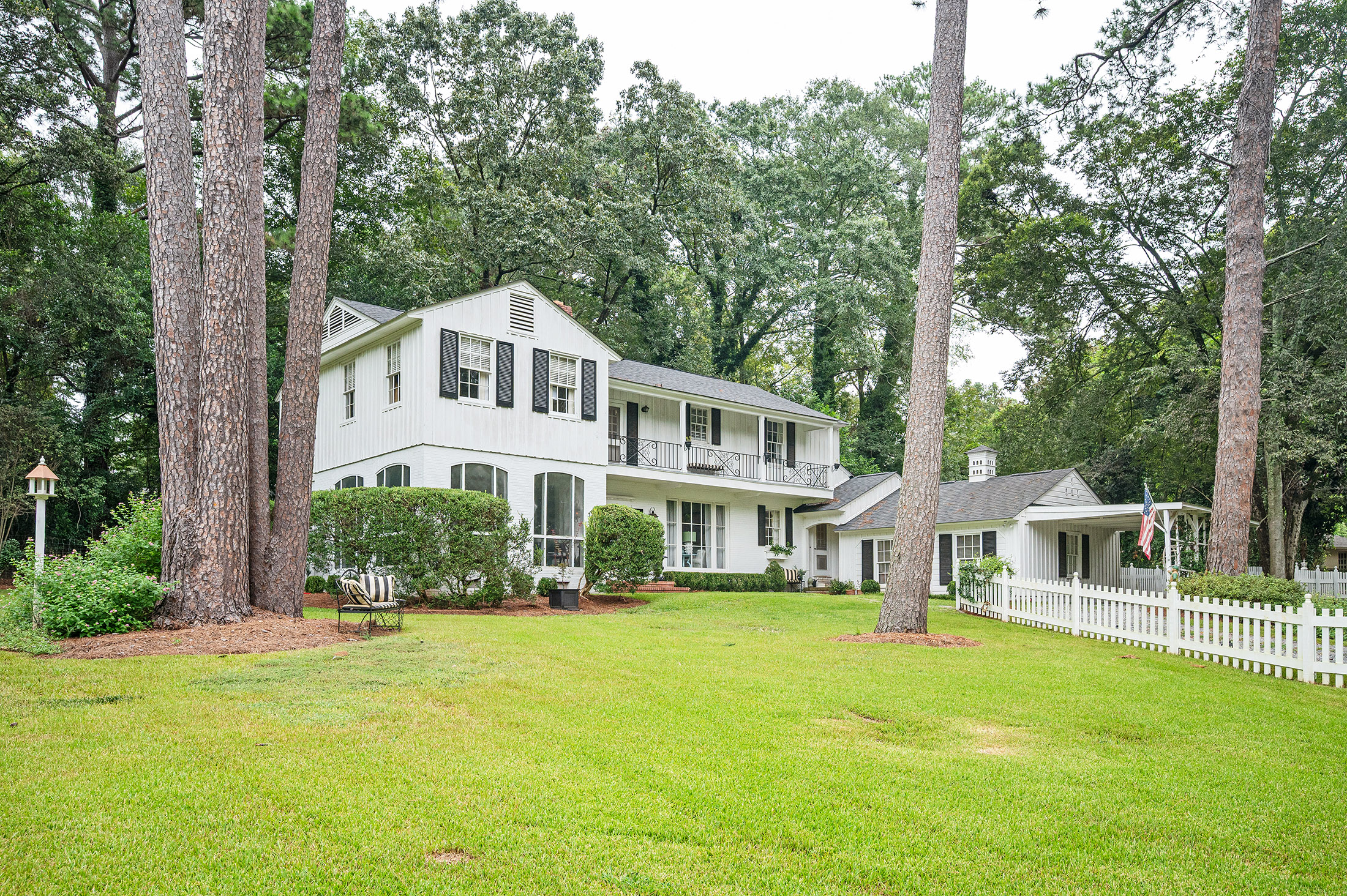  Charming Colonial Revival in the Heart of Historic Shirley Hills - 物件實景