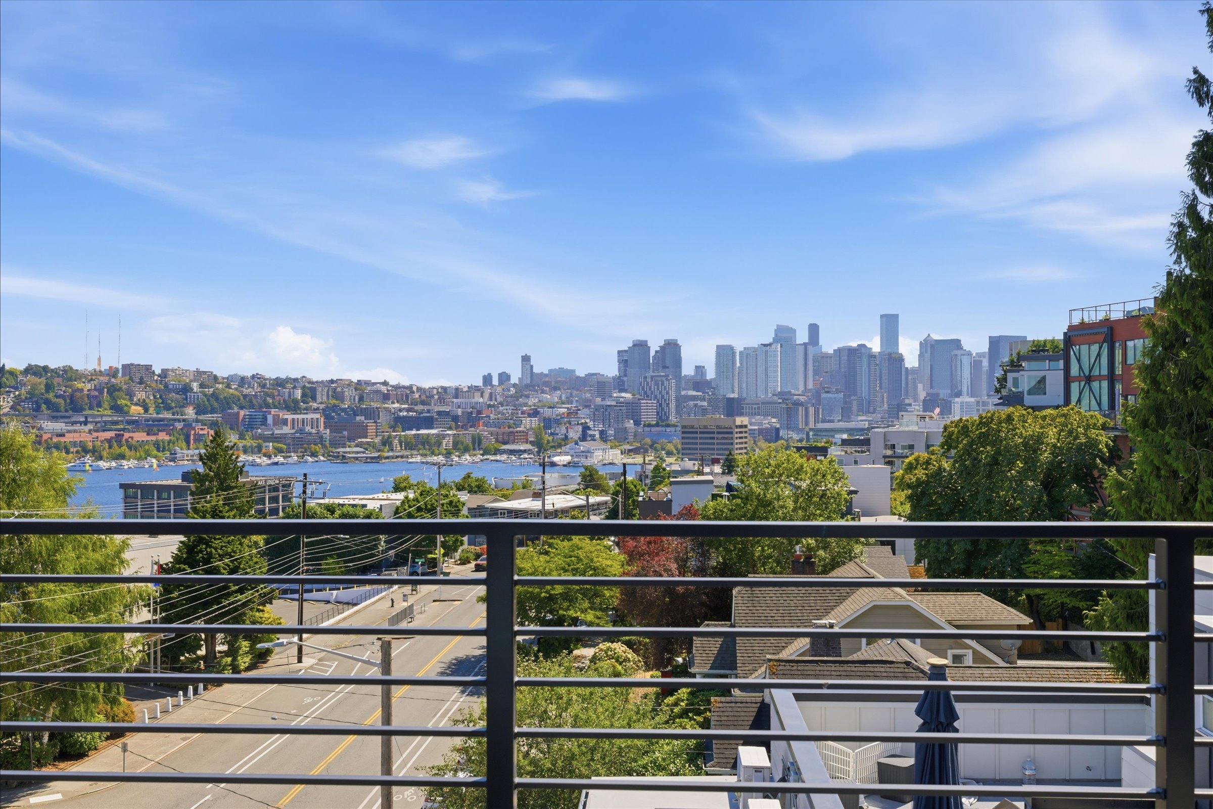  2011 Dexter Ave N Unit #A, Seattle, WA 98109 - 物件實景