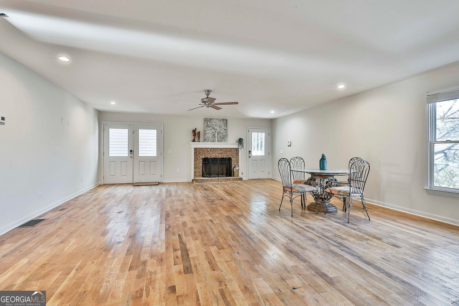 Atlanta, Georgia, 30314, United States, 5 Bedrooms Bedrooms, ,4 BathroomsBathrooms,Residential,For Sale,2006561