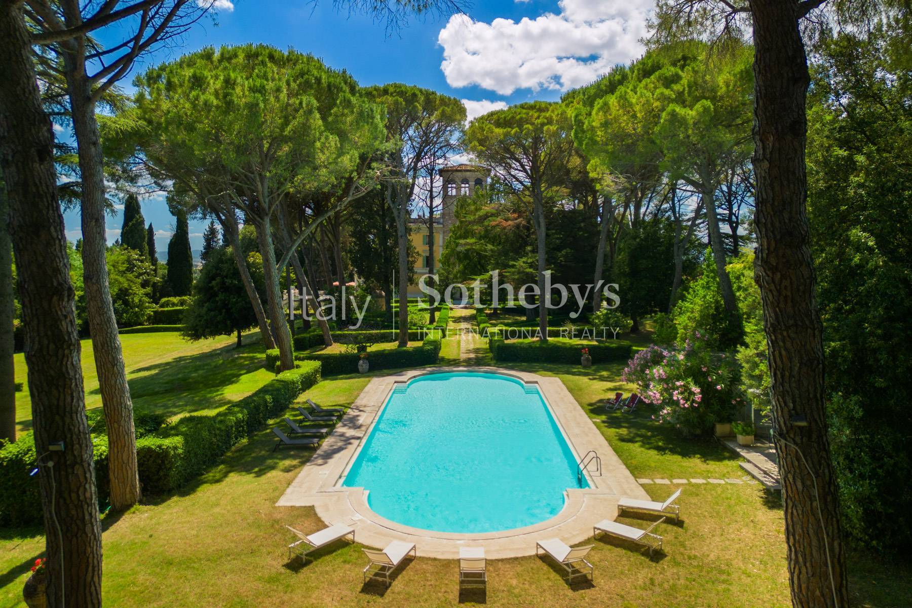  Magnificent historical villa with typical italian garden in Umbria - 物件實景