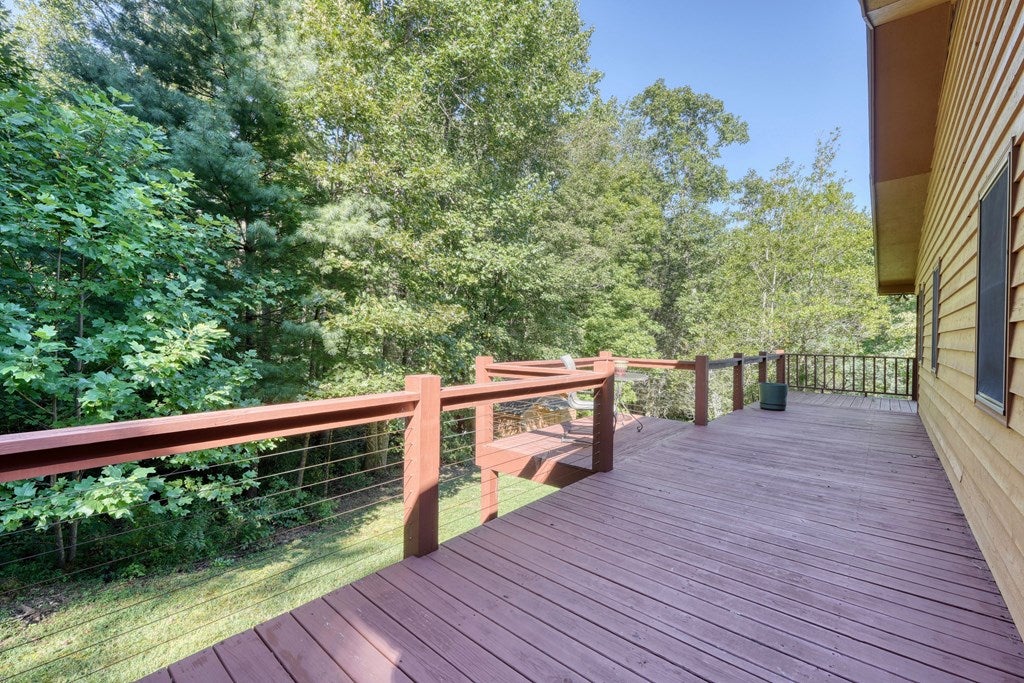 Blairsville, Georgia, 30512, United States, 2 Bedrooms Bedrooms, ,2 BathroomsBathrooms,Residential,For Sale,1932142
