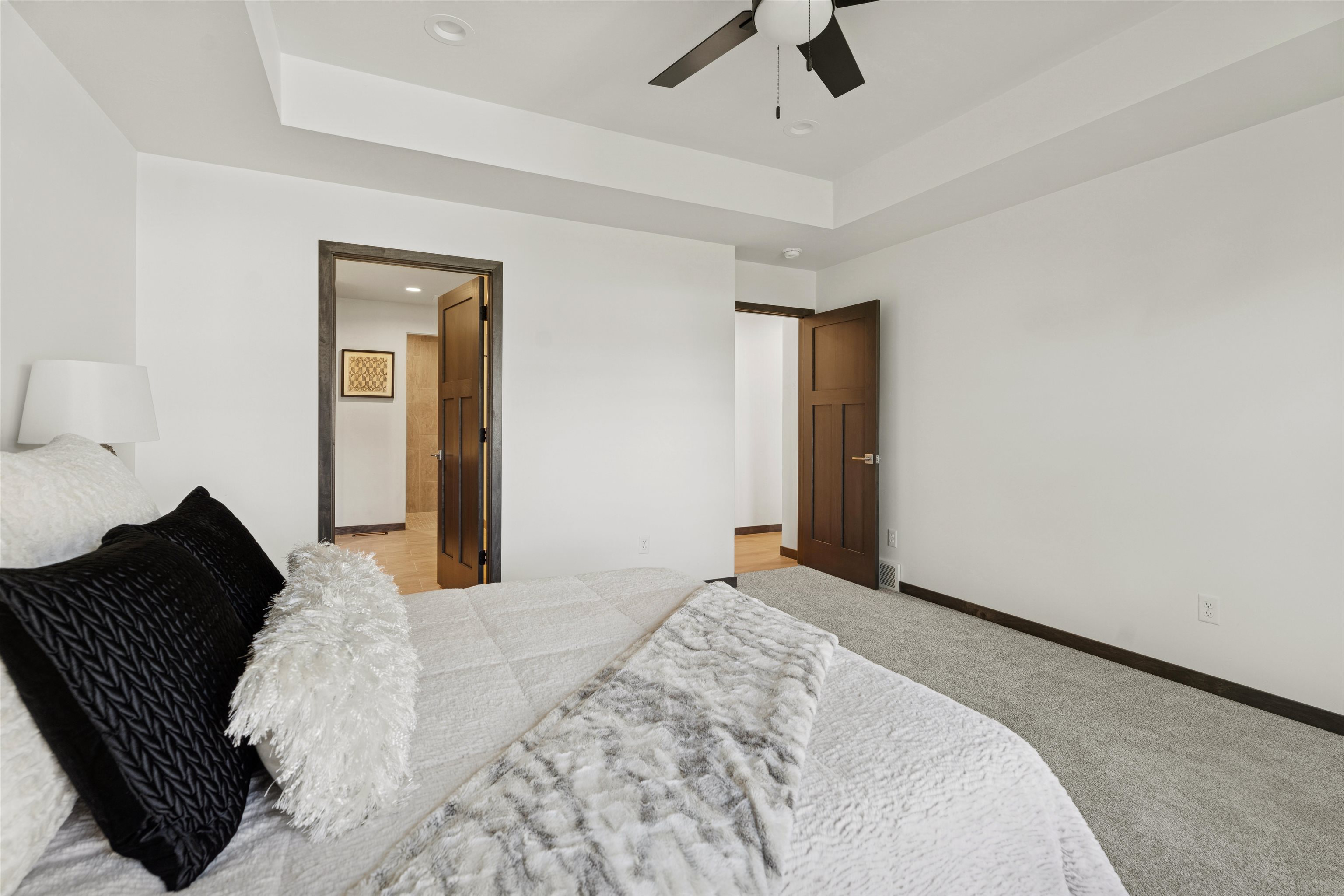 DE PERE, Wisconsin, 54115, United States, 3 Bedrooms Bedrooms, ,3 BathroomsBathrooms,Residential,For Sale,1696828