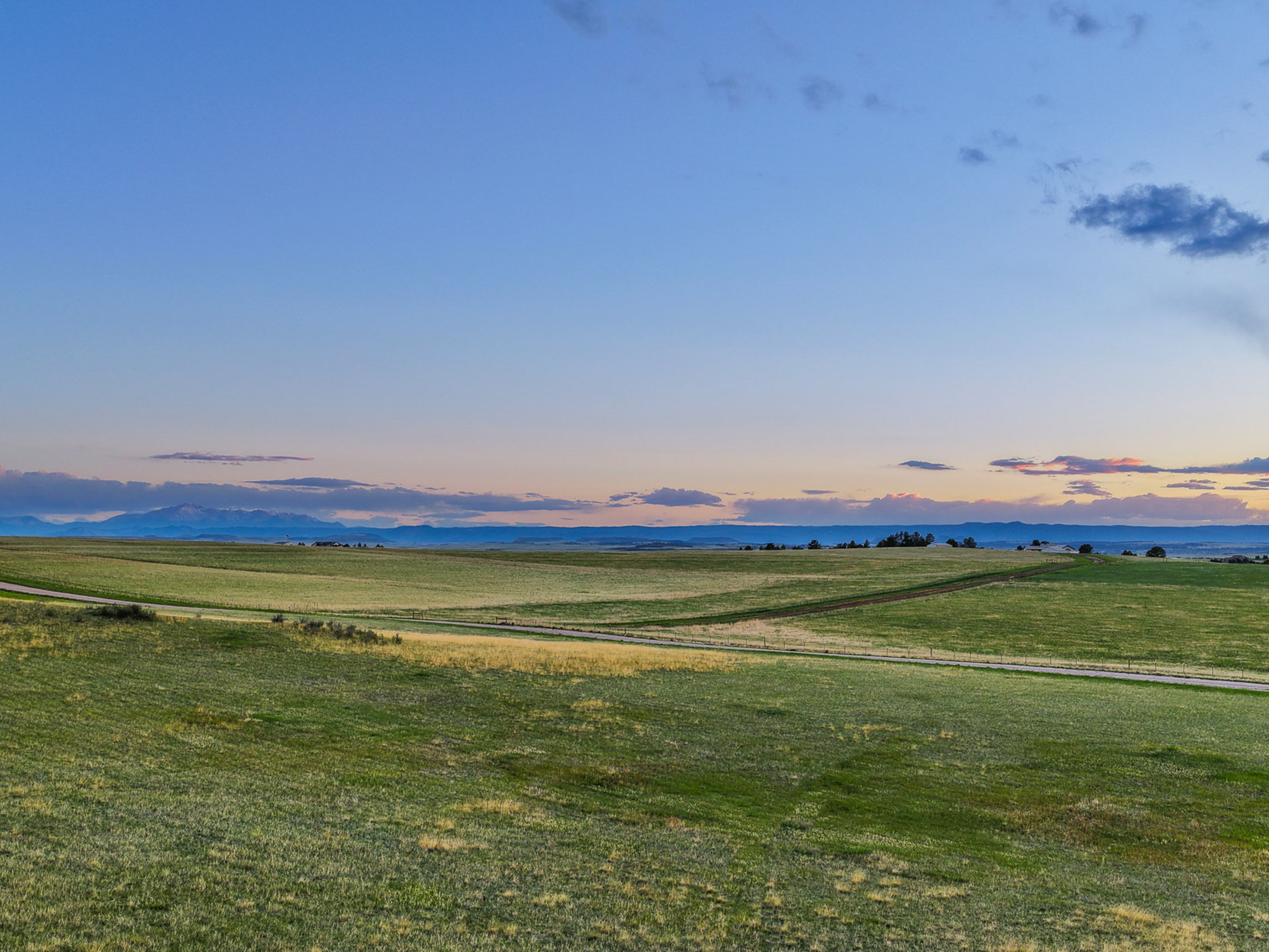  10 Acres with Deeded Water Rights and Pikes Peak Views Near Elizabeth - 物件實景