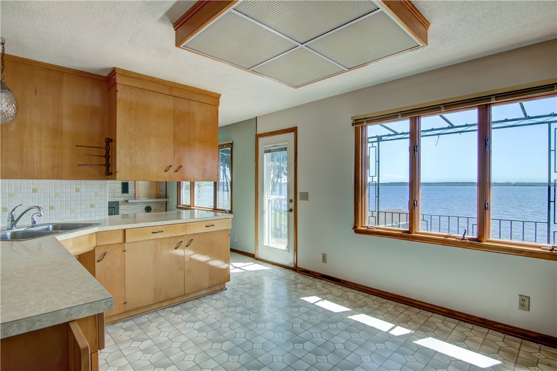 Chippewa Falls, Wisconsin, 54729, United States, 3 Bedrooms Bedrooms, ,3 BathroomsBathrooms,Residential,For Sale,1977760