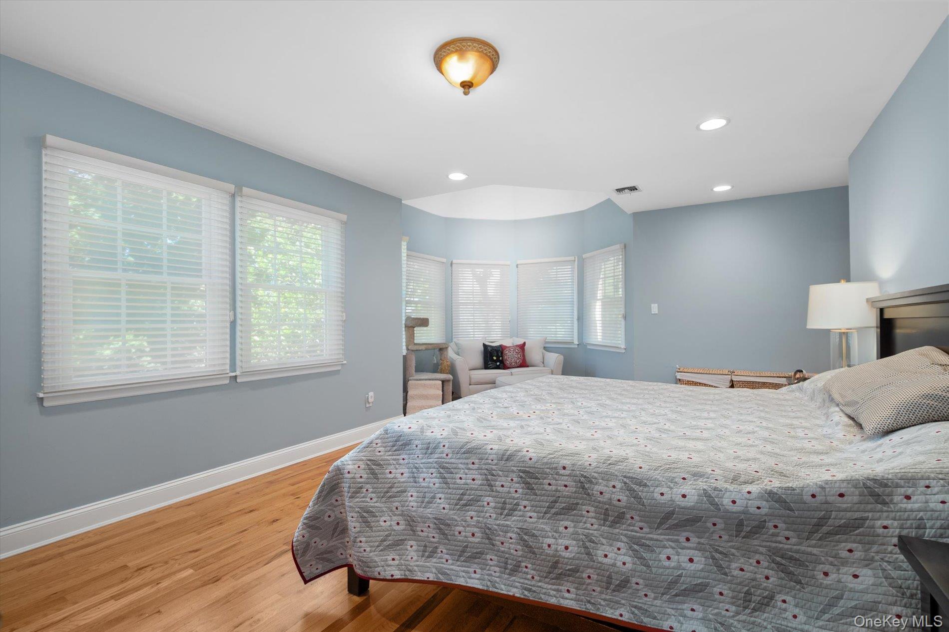  15 Church Street, Roslyn, NY, 11576 - 物件實景