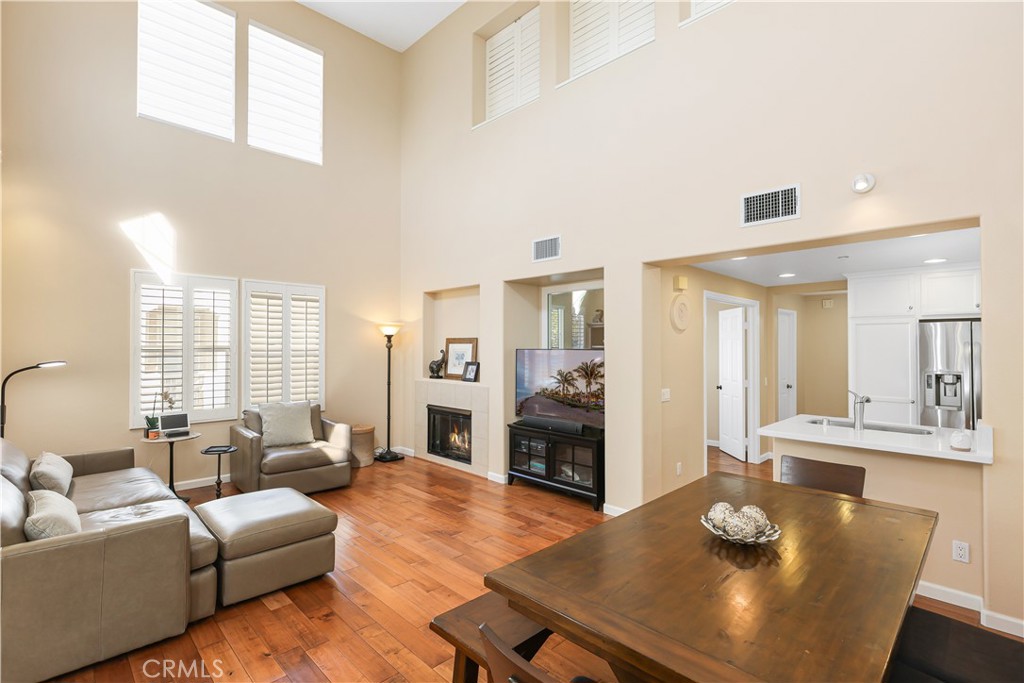 Irvine, California, 92602, United States, 3 Bedrooms Bedrooms, ,2 BathroomsBathrooms,Residential,For Sale,1992045