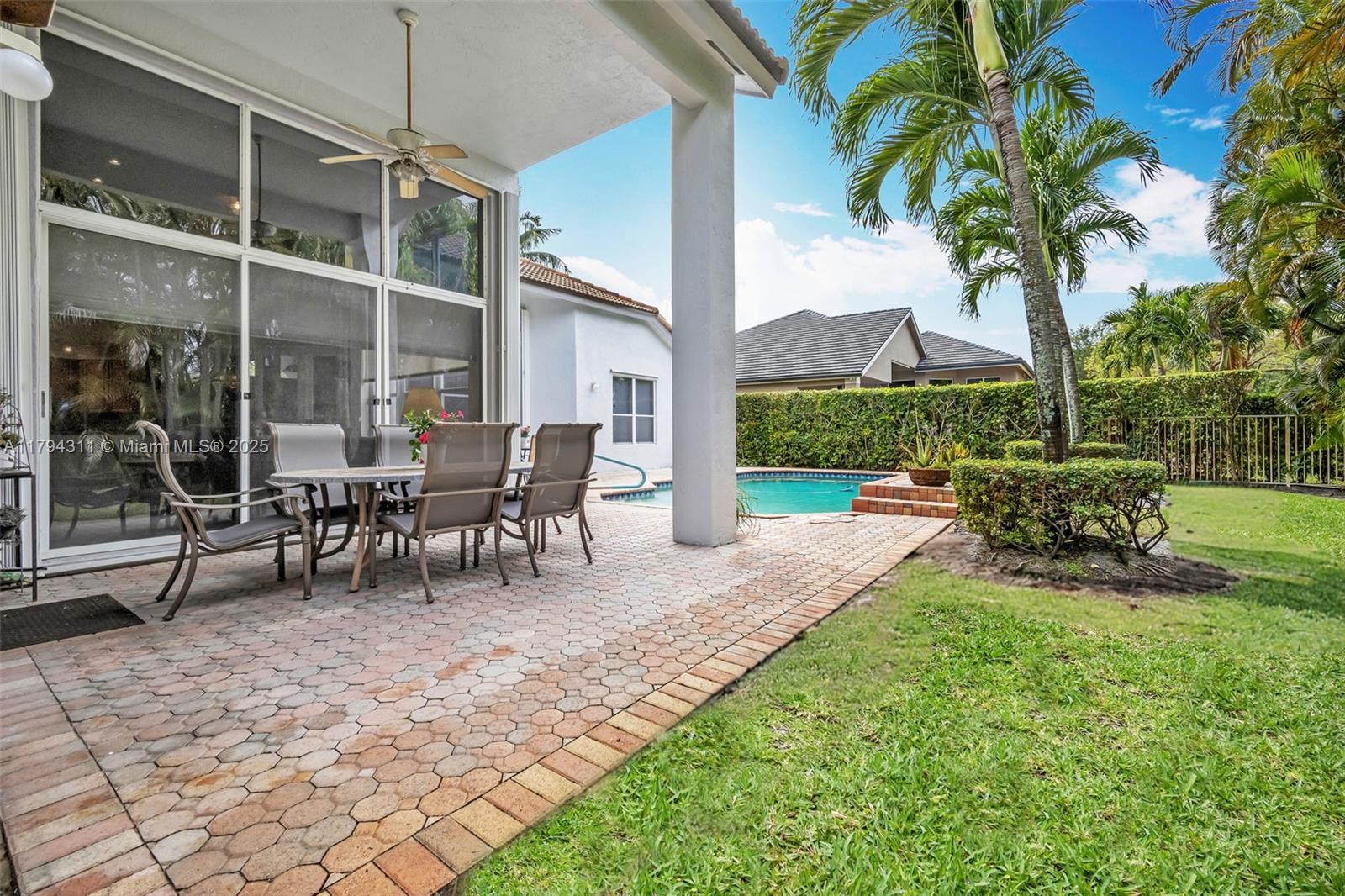Davie, Florida, 33328, United States, 5 Bedrooms Bedrooms, ,4 BathroomsBathrooms,Residential,For Sale,1793011