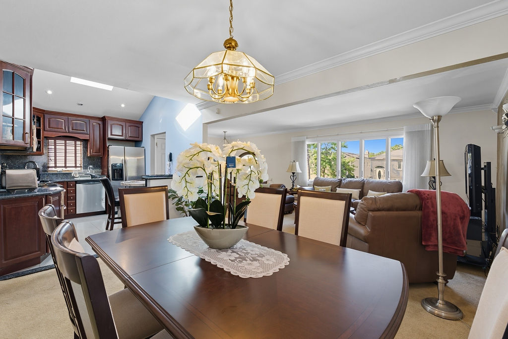 Howard, New York, 11414, United States, 4 Bedrooms Bedrooms, ,3 BathroomsBathrooms,Residential,For Sale,1975737