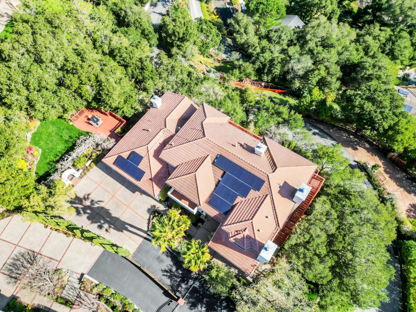 San Carlos, California, 94070, United States, 5 Bedrooms Bedrooms, ,5 BathroomsBathrooms,Residential,For Sale,1700172