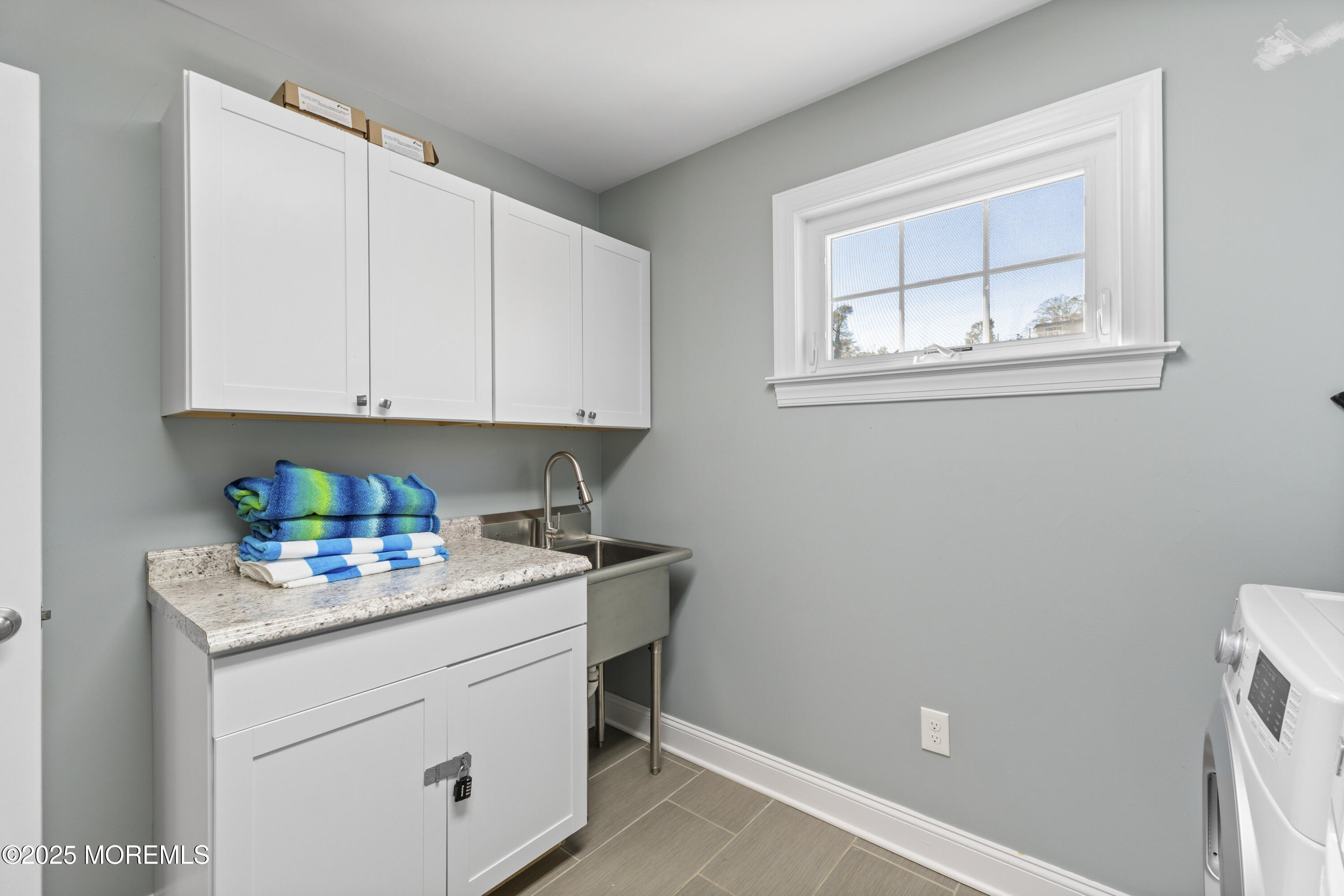 Highlands, New Jersey, 07732, United States, 3 Bedrooms Bedrooms, ,3 BathroomsBathrooms,Residential,For Sale,1977808