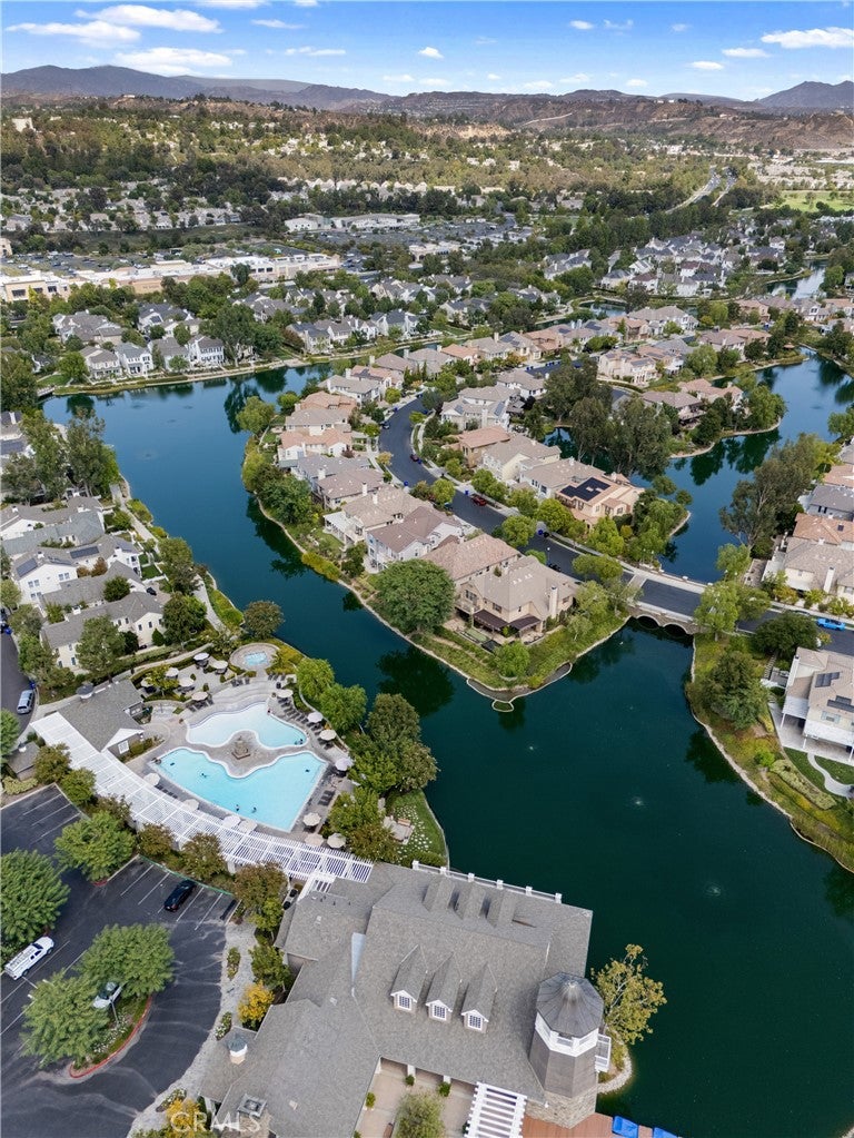 Valencia, California, 91355, United States, 3 Bedrooms Bedrooms, ,3 BathroomsBathrooms,Residential,For Sale,1941622