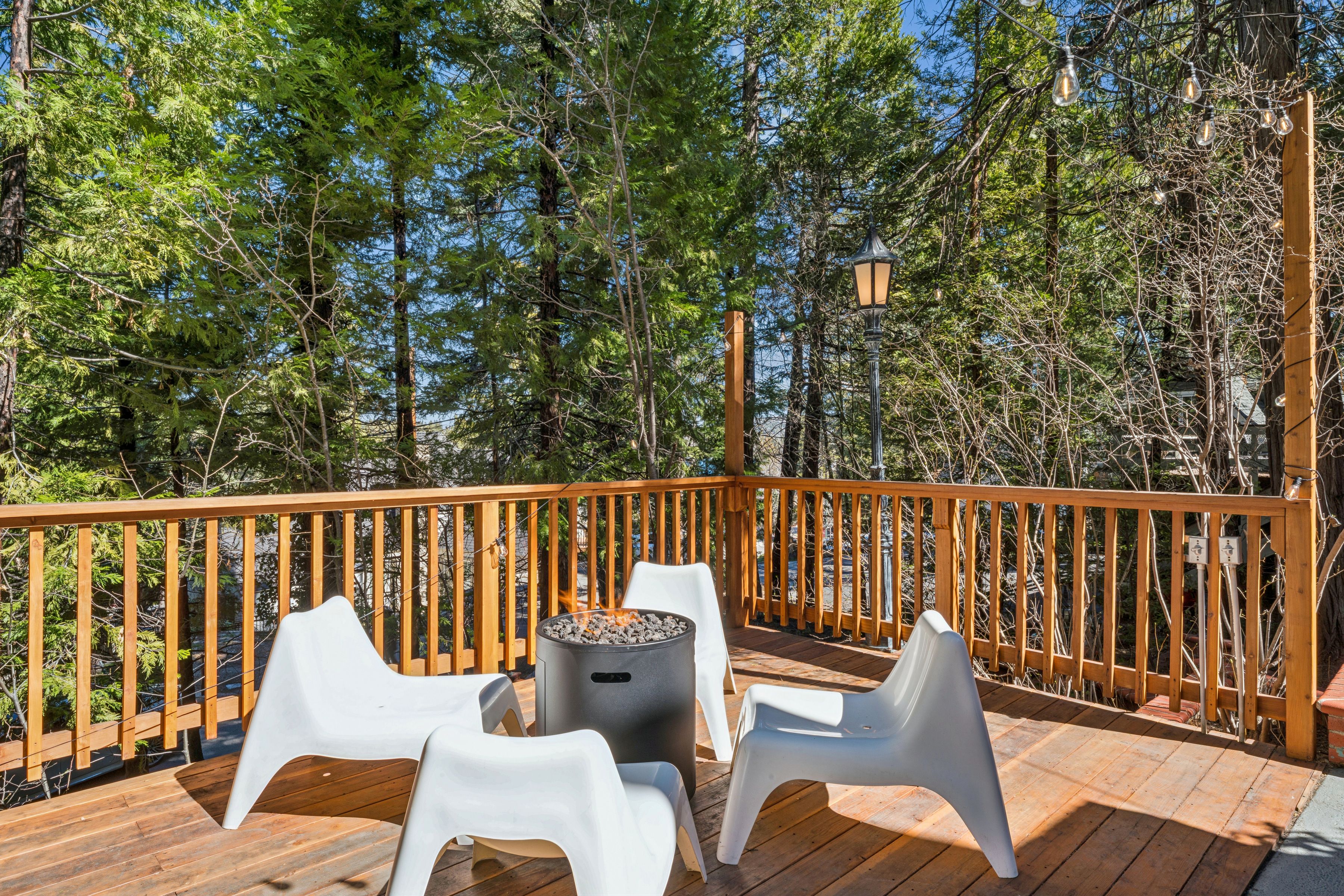  222 Holiday Drive, Lake Arrowhead, CA 92352 - 物件實景